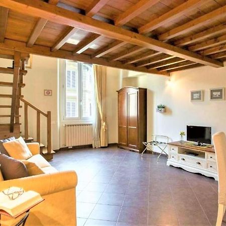 Charming Suite Cavour Heart Of Firenze Kültér fotó
