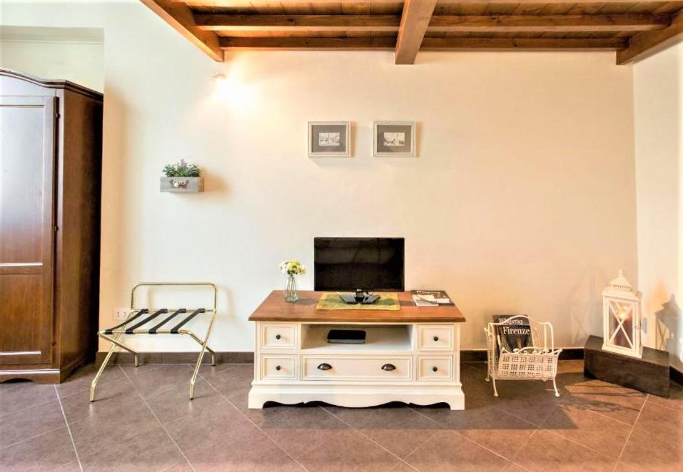 Charming Suite Cavour Heart Of Firenze Kültér fotó