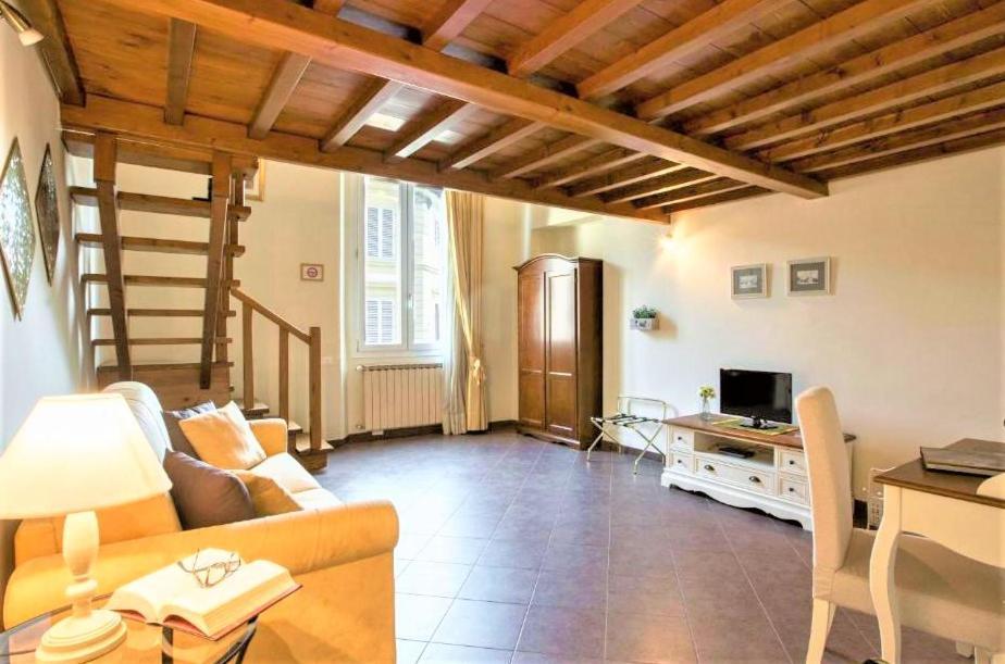 Charming Suite Cavour Heart Of Firenze Kültér fotó