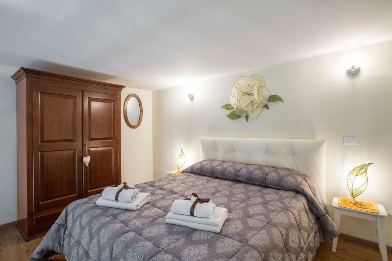 Charming Suite Cavour Heart Of Firenze Kültér fotó