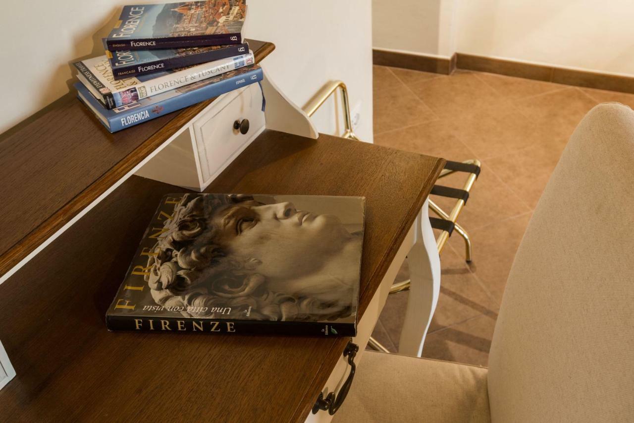 Charming Suite Cavour Heart Of Firenze Kültér fotó