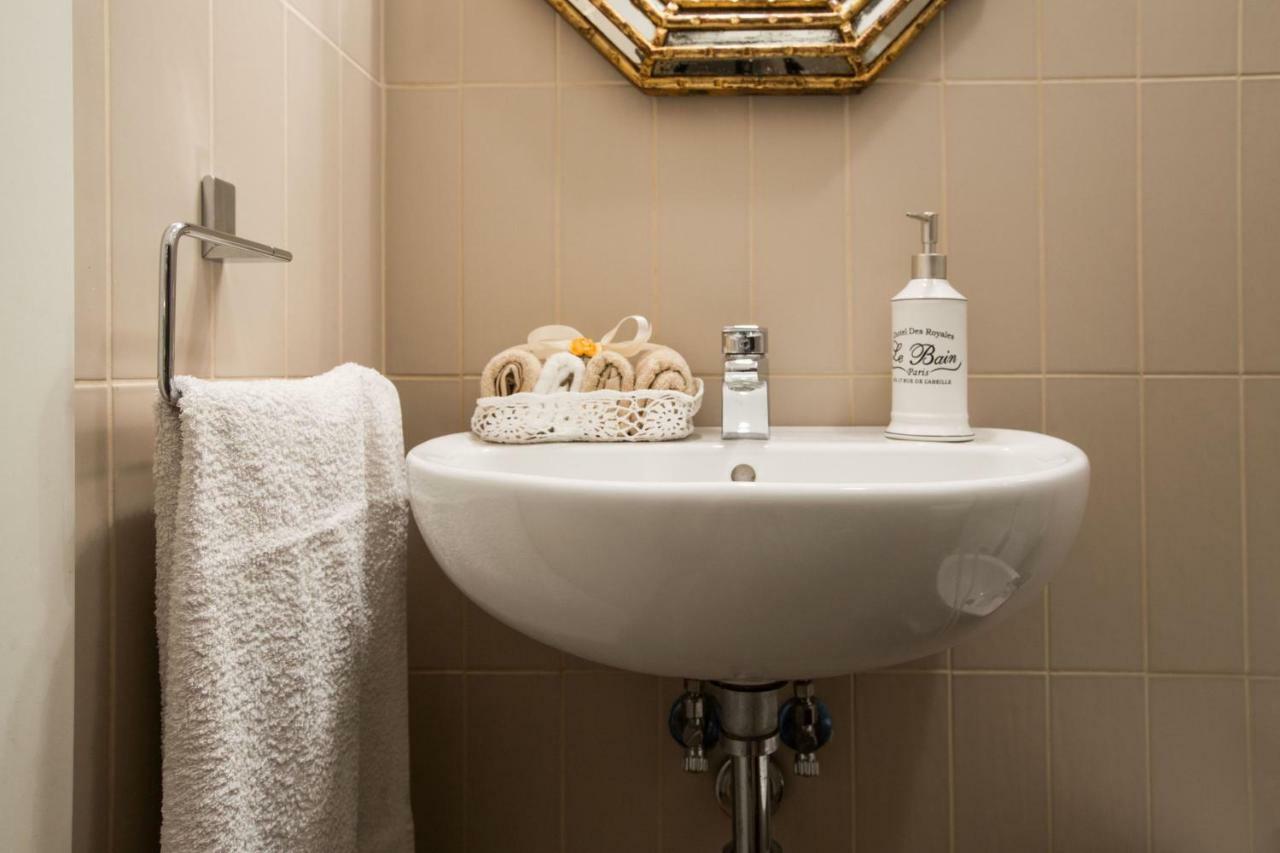 Charming Suite Cavour Heart Of Firenze Kültér fotó